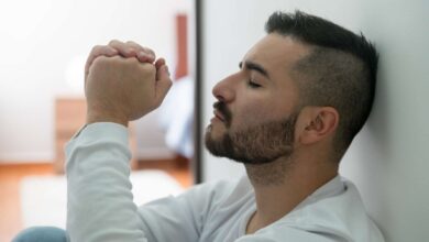 Daddy Issues: Psychology, Causes, Signs, Treatment