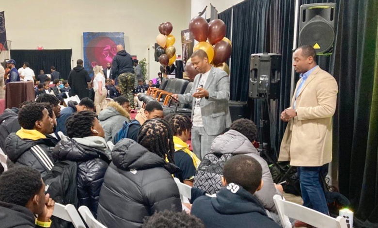 Local Wilmington men mentors at-risk youth at Raising Kings Local Wilmington men mentors at-risk youth at Raising Kings