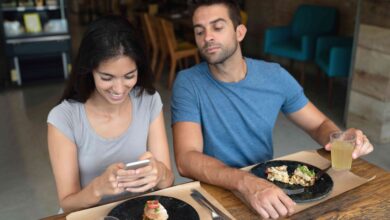 How to Deal With Jealousy and Insecurity in a Relationship