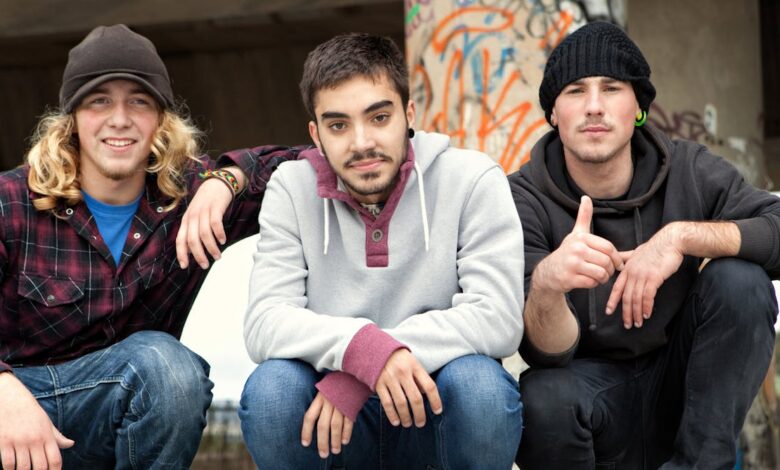 Men are mentors in program for adolescent boys about healthy relationships and sexuality Men are mentors in program for adolescent boys about healthy relationships and sexuality
