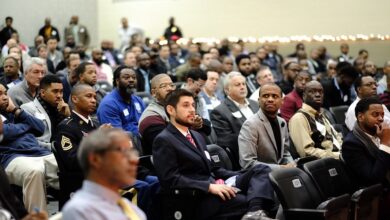 600 men stand in for absent fathers at Texas school event
